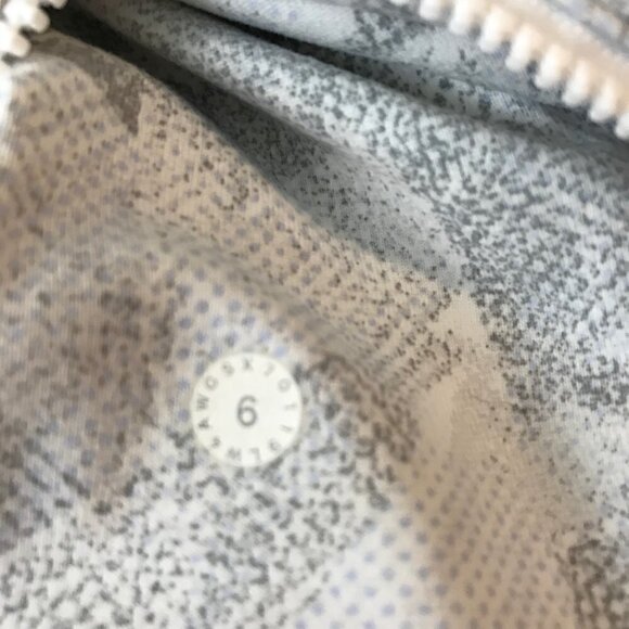 Lululemon Grey & White Define Jacket Size 6 - Picture 7 of 7